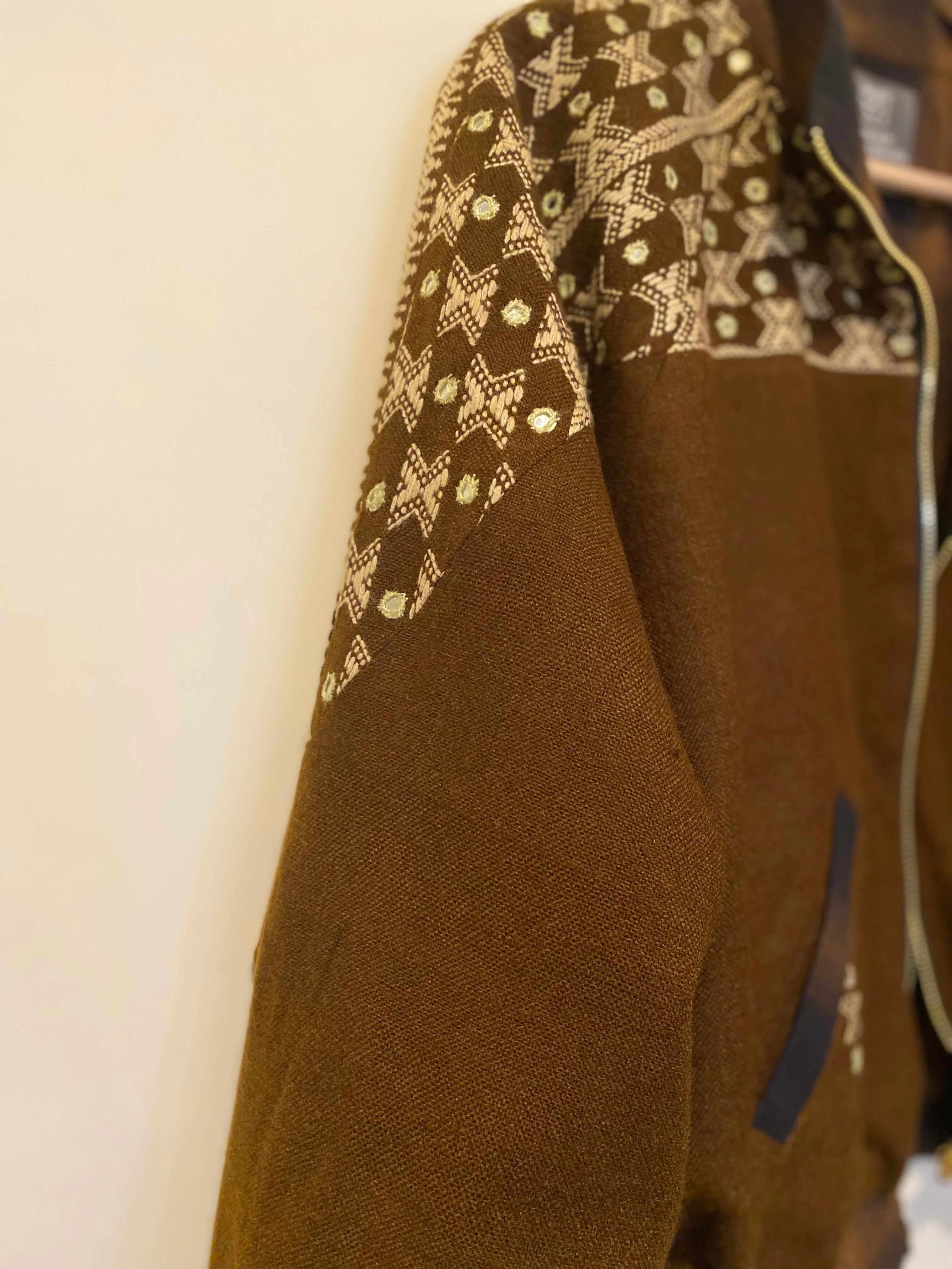 Dusty Brown bomber