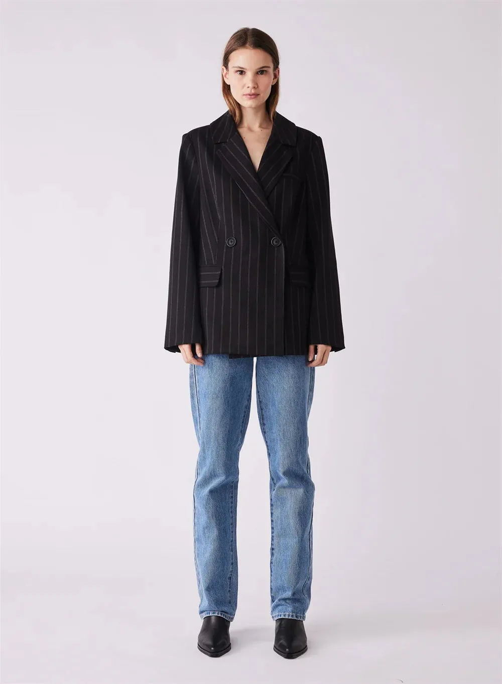 Esmaee Studio Blazer | Black Pinstripe