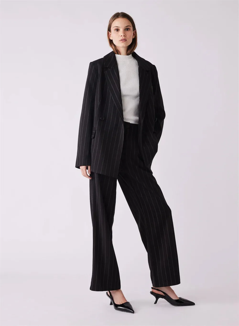 Esmaee Studio Blazer | Black Pinstripe