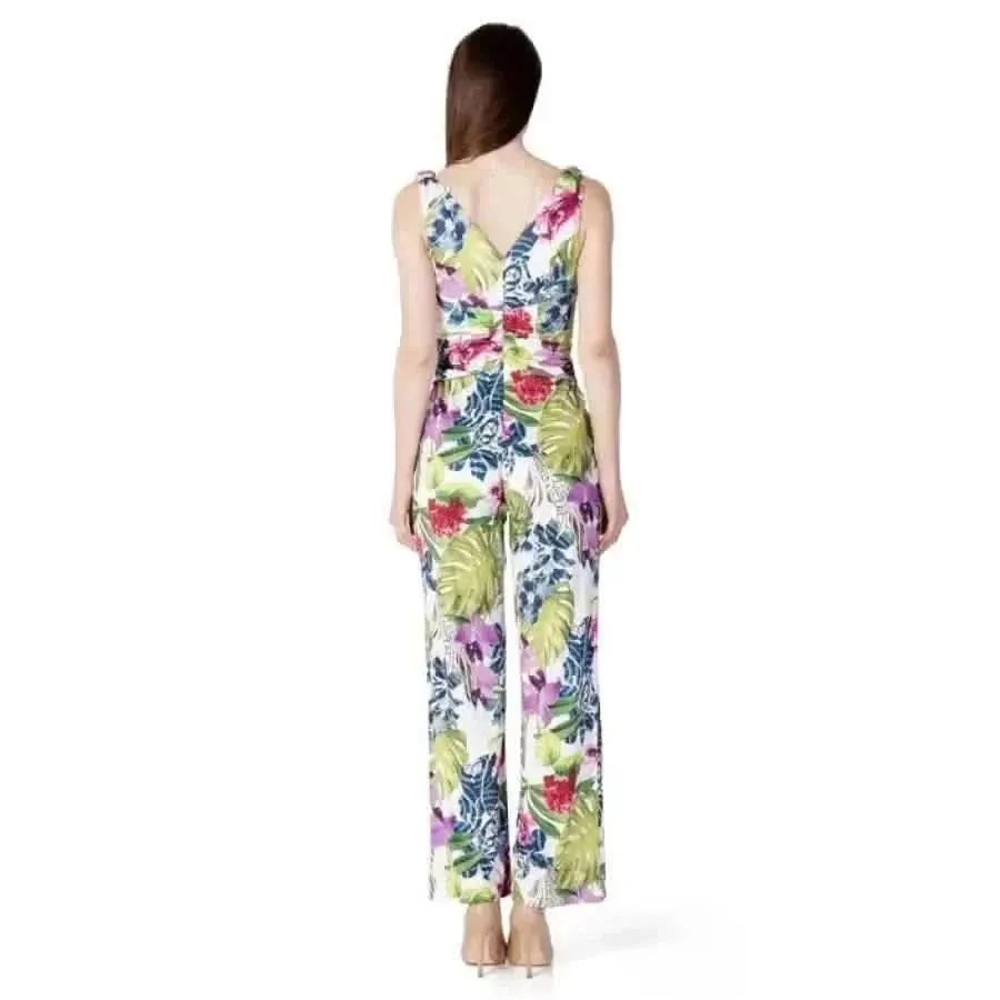 Guess Women Green Sleeveless V-Neck Jumpsuit