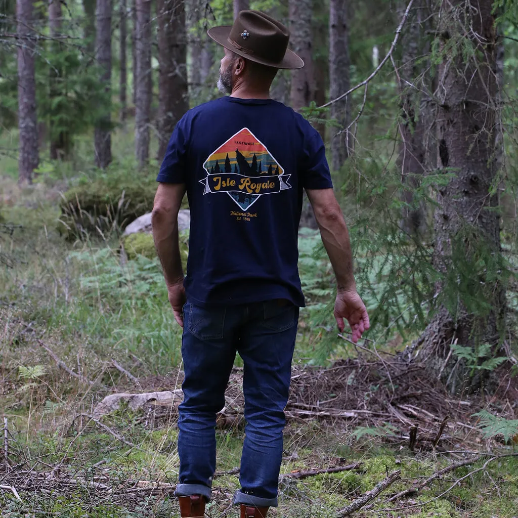 ISLE ROYALE T-SHIRT - NAVY