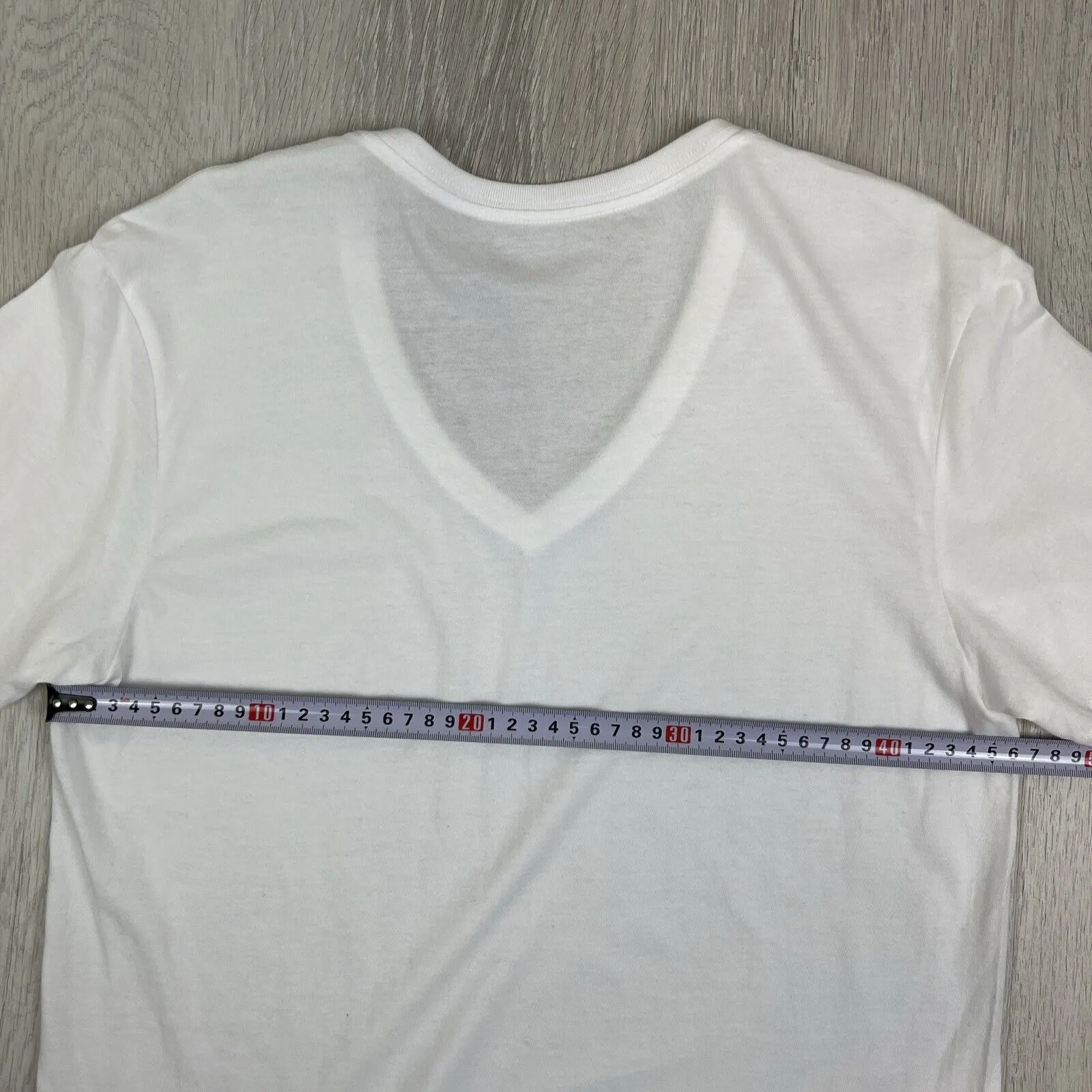 Muji Mens White V-Neck T-Shirt Bundle Size Large (2 T-Shirts)