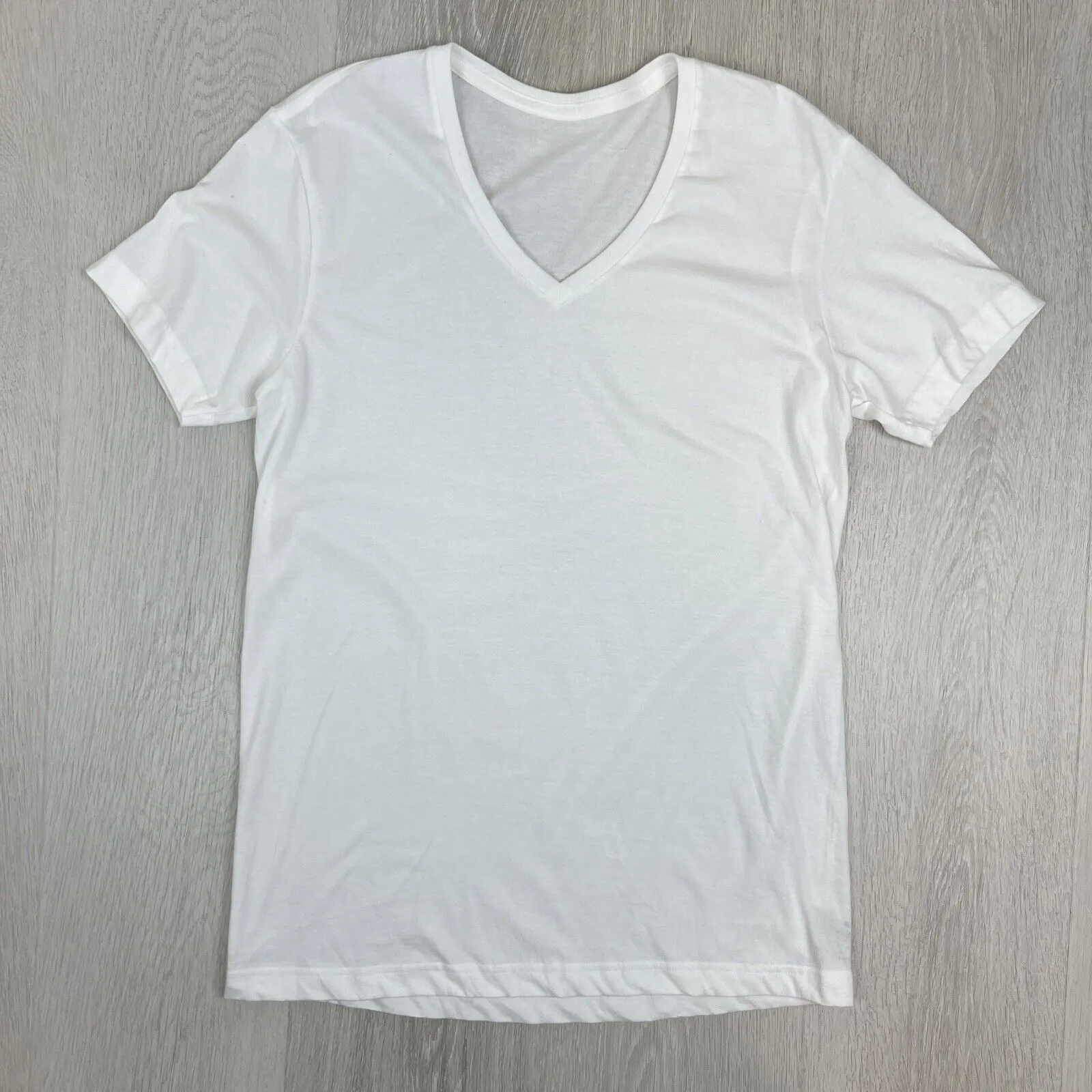 Muji Mens White V-Neck T-Shirt Bundle Size Large (2 T-Shirts)