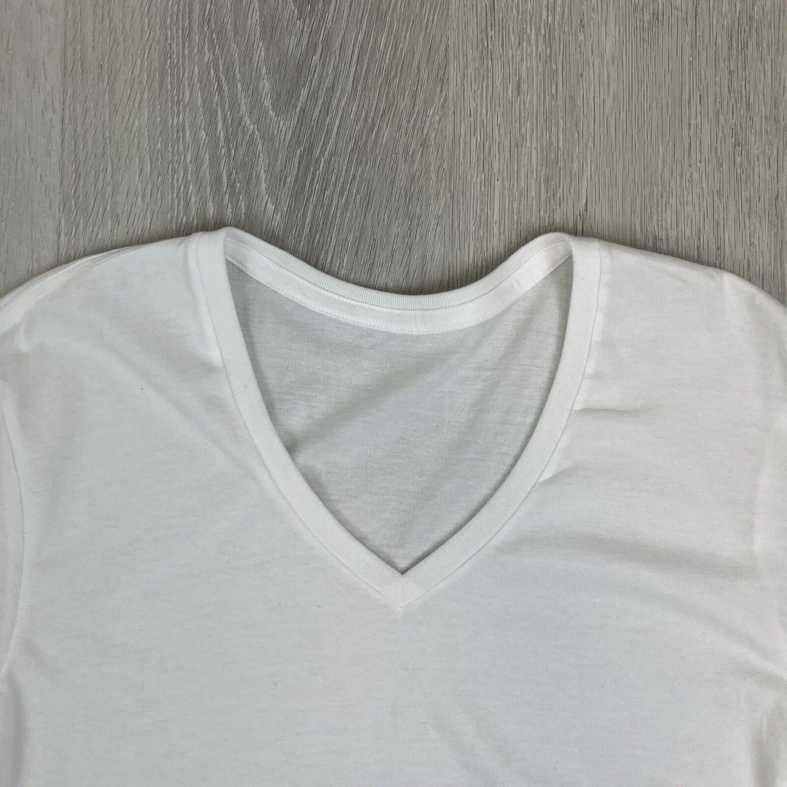 Muji Mens White V-Neck T-Shirt Bundle Size Large (2 T-Shirts)