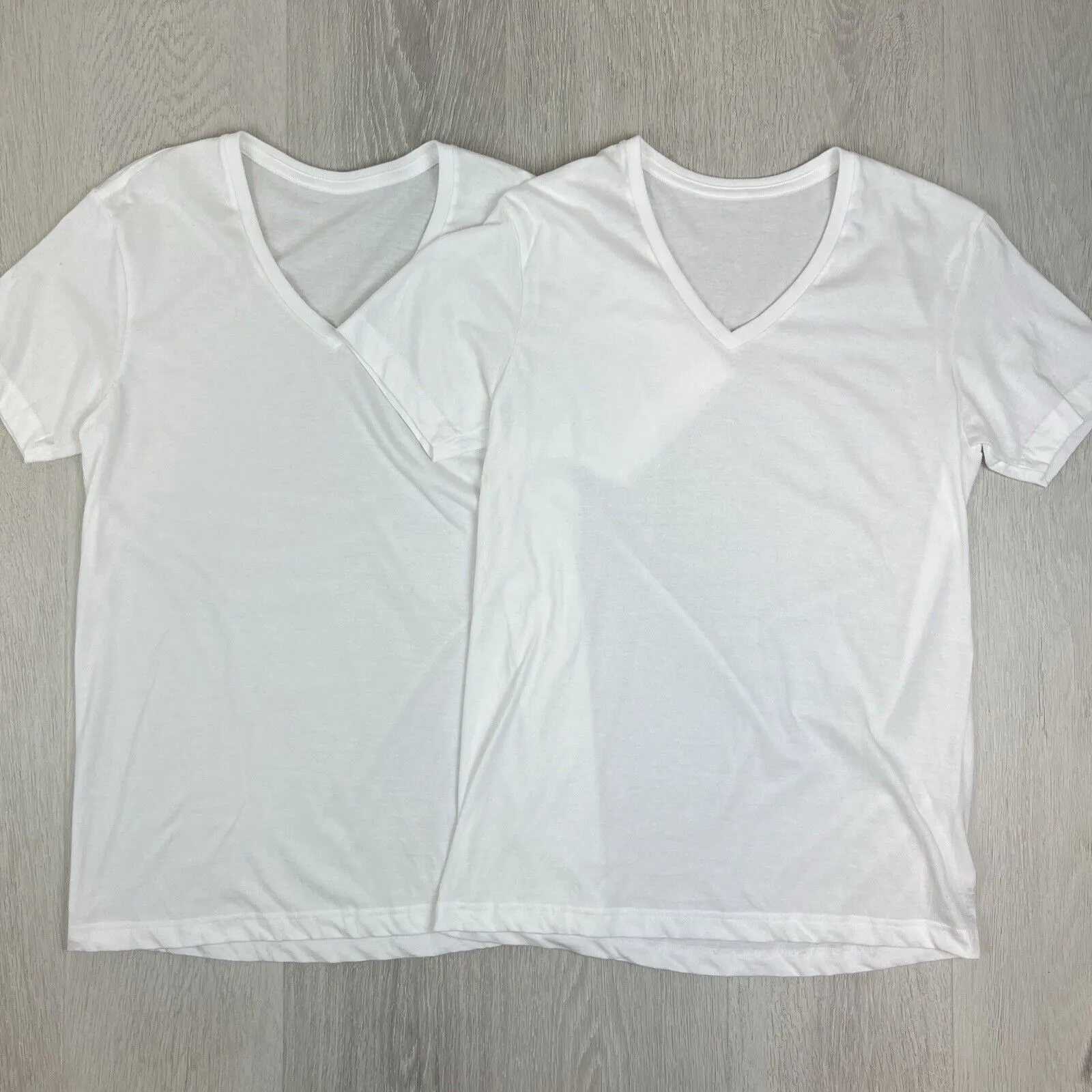 Muji Mens White V-Neck T-Shirt Bundle Size Large (2 T-Shirts)
