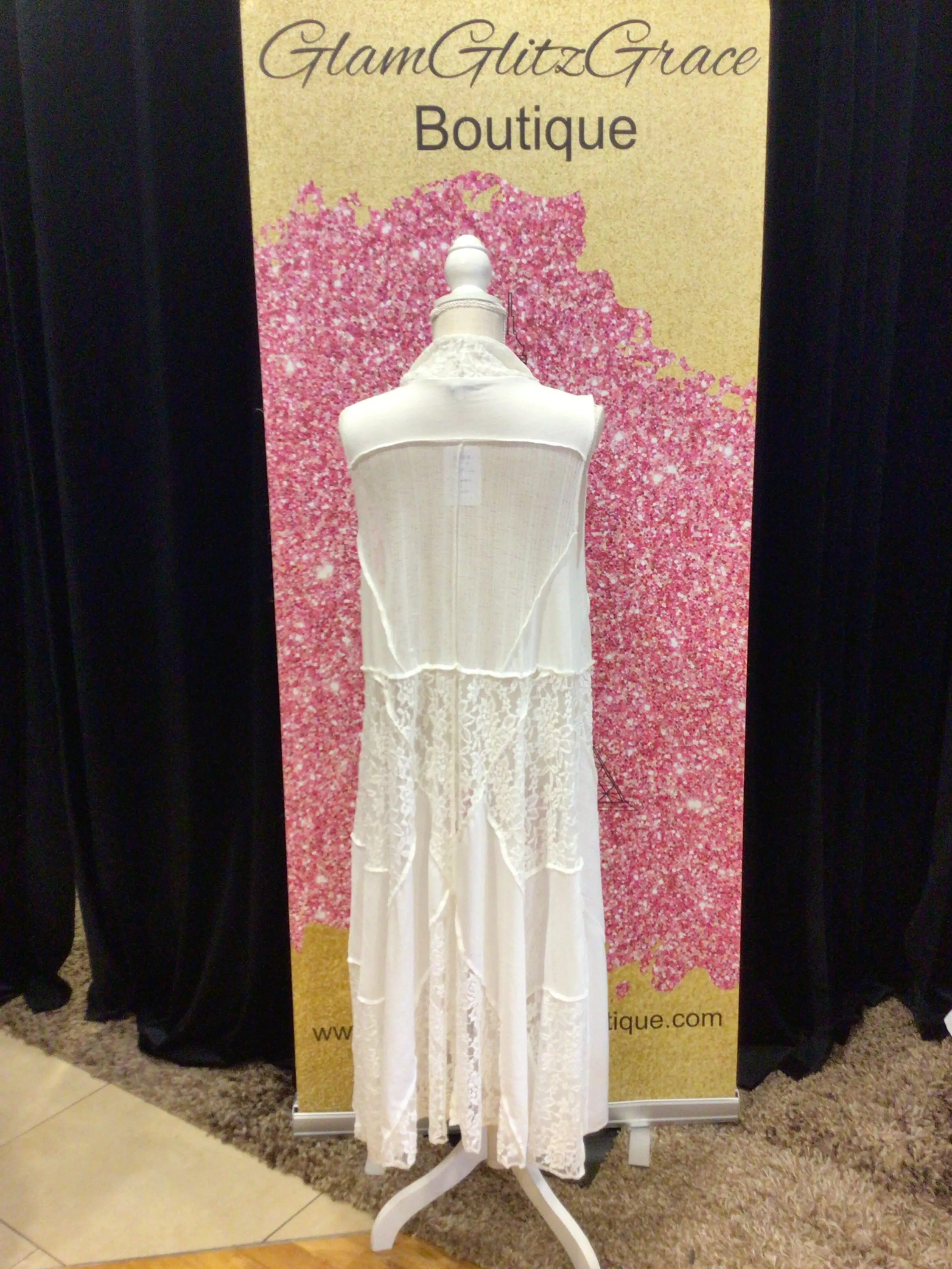 No Sleeves Sheer Mesh Rose Pattern Duster