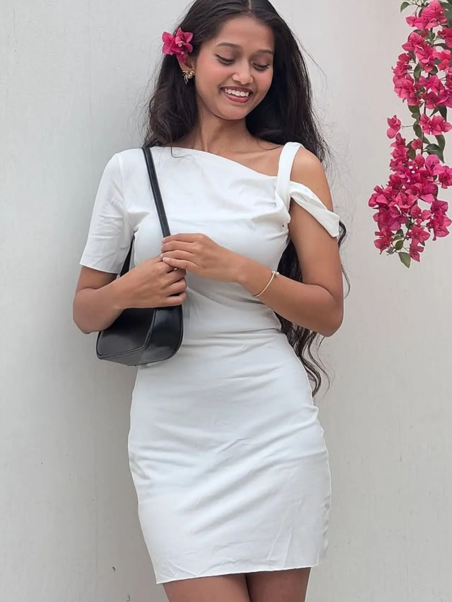 White Solid One Shoulder Bodycon Dress