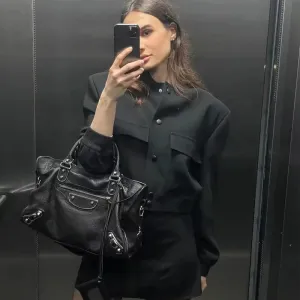 Woman Bomber Jacket-Black